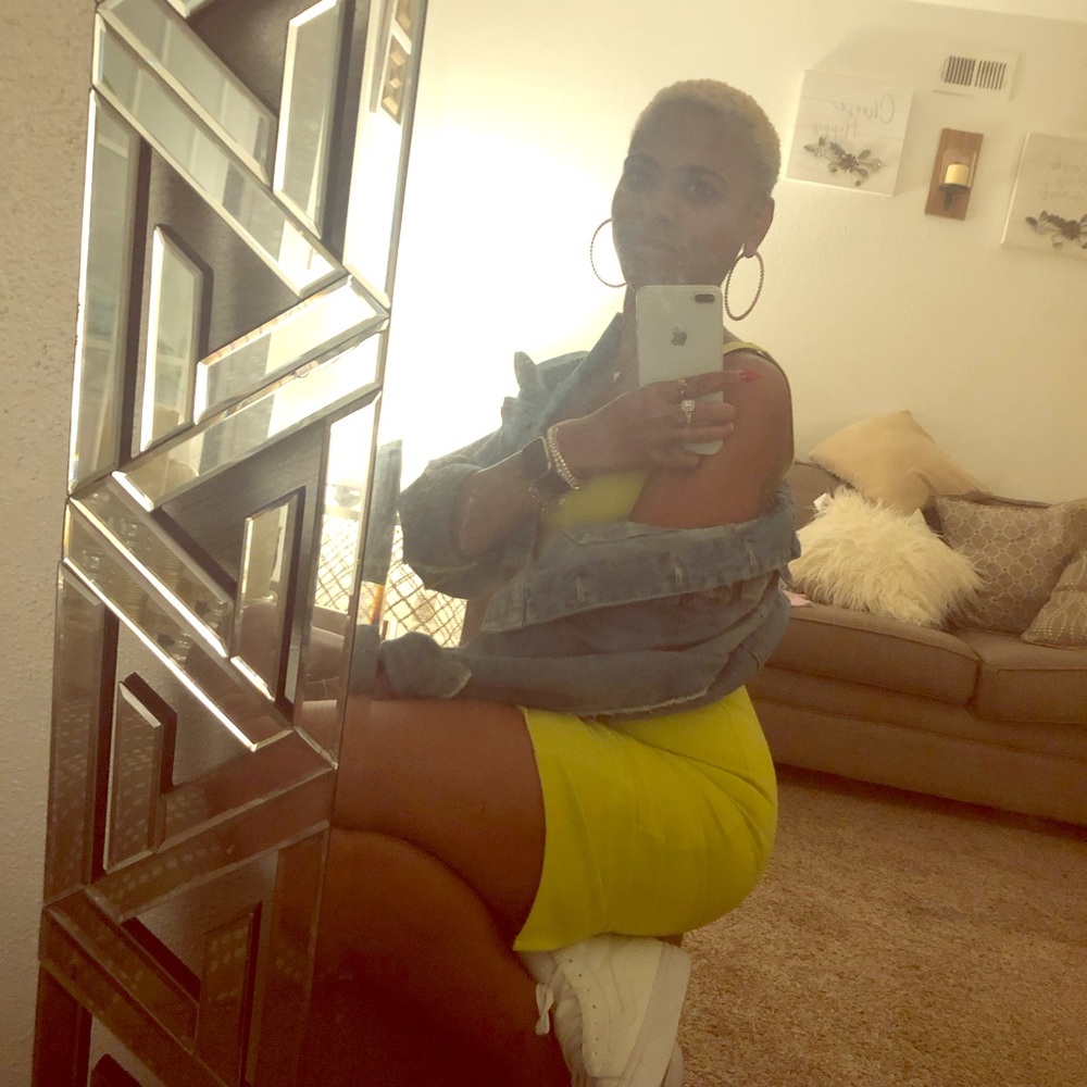 Meet your Posher, Ashley